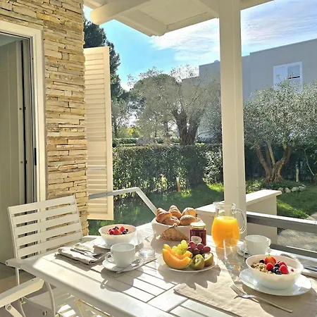Lura 2 Homes 127 - Happy *
